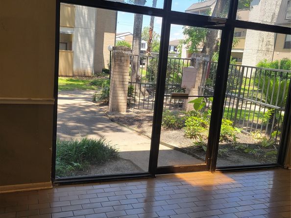 8425 Hearth Drive 25, Houston TX 77054