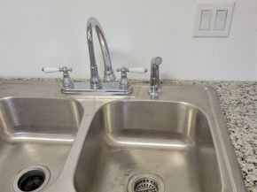 8425 Hearth Drive 25, Houston TX 77054