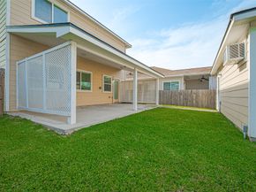 1526 Claremont Garden Circle, Houston TX 77047