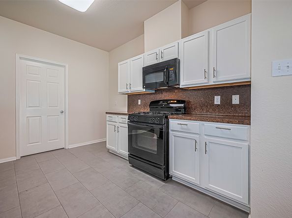 1526 Claremont Garden Circle, Houston TX 77047