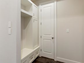 2301 Arabelle Street, Houston TX 77007