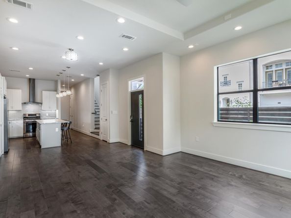 2301 Arabelle Street, Houston TX 77007