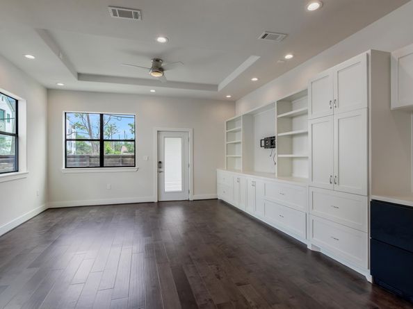 2301 Arabelle Street, Houston TX 77007