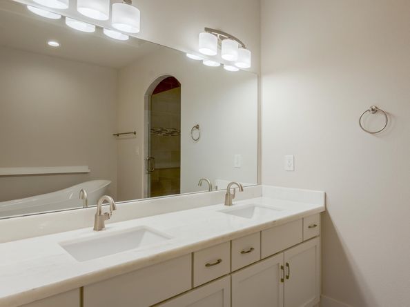 2301 Arabelle Street, Houston TX 77007