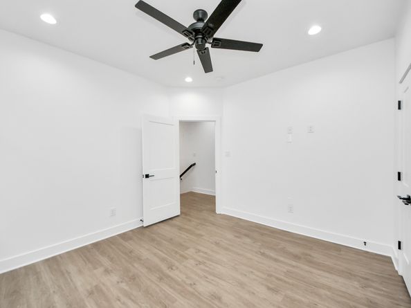 5029 Broom Street B, Houston TX 77091