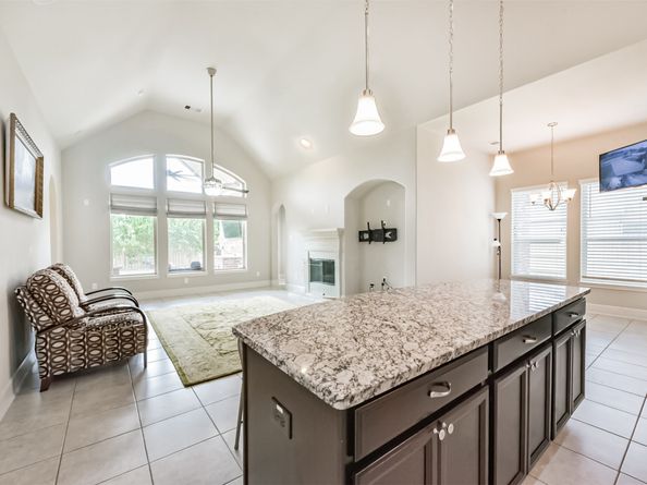 623 Aquilla Square, Webster TX 77598