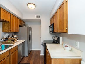 6201 Beverlyhill Street 30, Houston TX 77057