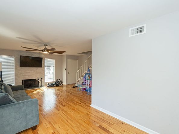 6201 Beverlyhill Street 30, Houston TX 77057