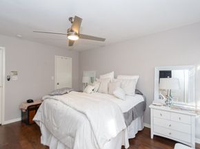 6201 Beverlyhill Street 30, Houston TX 77057