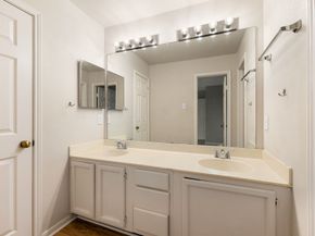 2428 Bering Drive 2428, Houston TX 77057