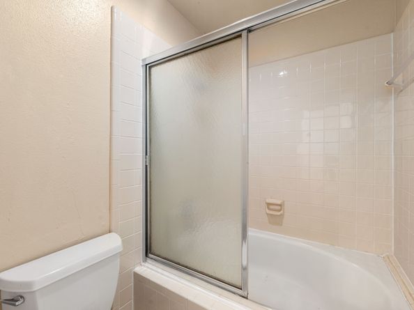 2428 Bering Drive 2428, Houston TX 77057