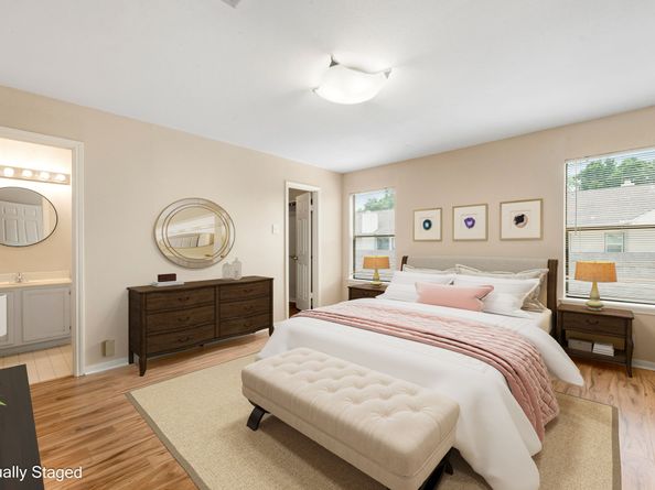 2428 Bering Drive 2428, Houston TX 77057