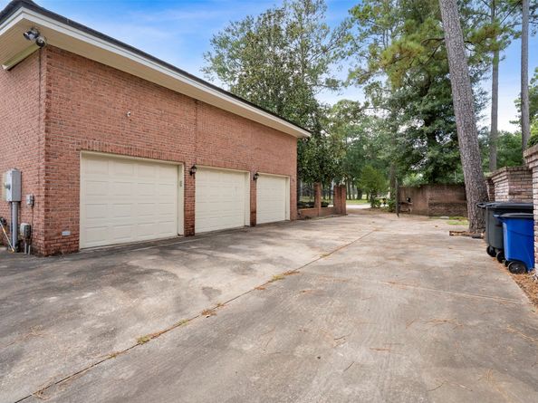 17022 Northgate Forest Drive, Houston TX 77068