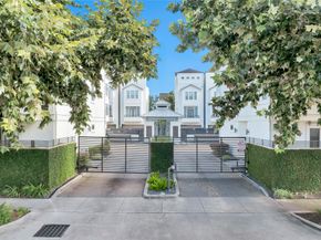 5451 Larkin Street, Houston TX 77007