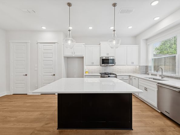 16042 Mason Run Drive, Houston TX 77079