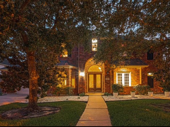 8707 Crossriver Lane, Houston TX 77095