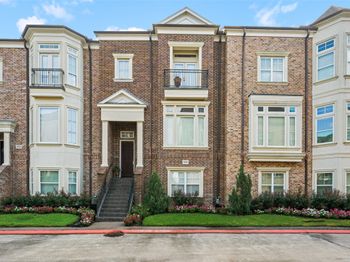 4619 Regent Manor Drive
