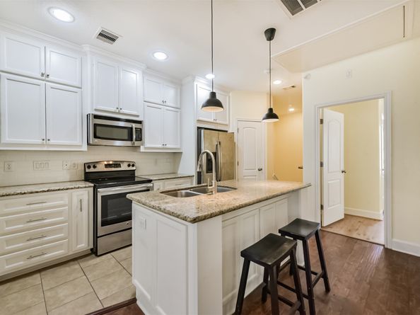 242 Lenox Street, Houston TX 77011