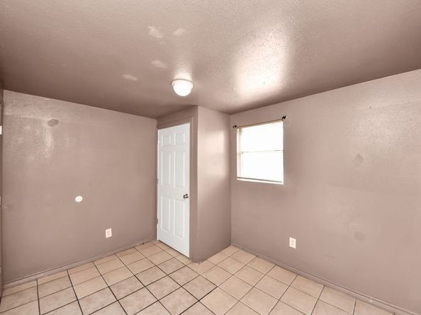 6821 Haight Street, Houston TX 77028
