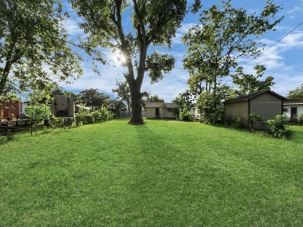 6821 Haight Street, Houston TX 77028