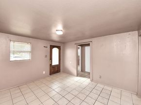 6821 Haight Street, Houston TX 77028