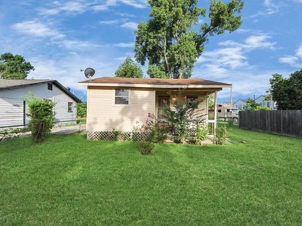 6821 Haight Street, Houston TX 77028