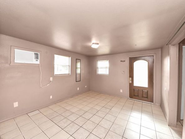 6821 Haight Street, Houston TX 77028