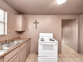 6821 Haight Street, Houston TX 77028