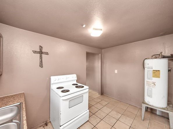 6821 Haight Street, Houston TX 77028