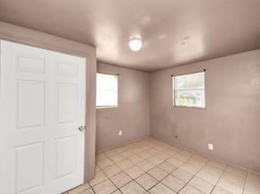 6821 Haight Street, Houston TX 77028