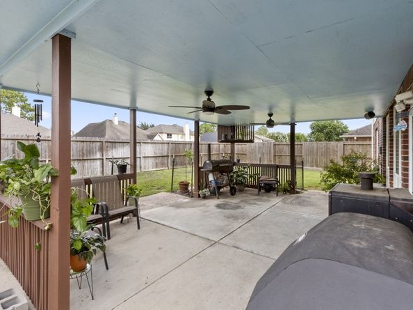 10415 Claybrook Drive, Houston TX 77089