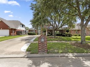 10415 Claybrook Drive, Houston TX 77089