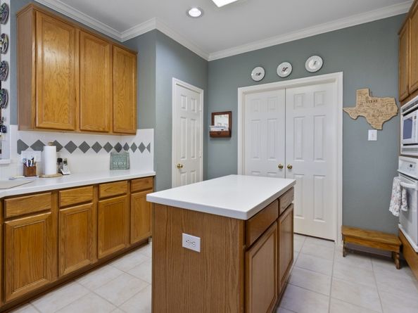 10415 Claybrook Drive, Houston TX 77089
