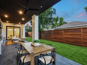 431 W 30th Street, Houston TX 77018