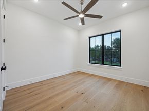 431 W 30th Street, Houston TX 77018