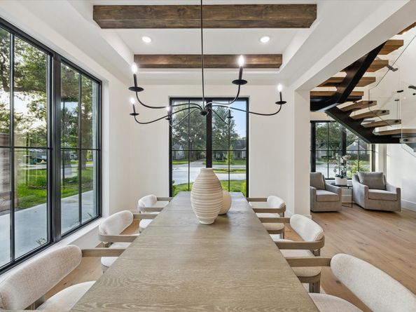 431 W 30th Street, Houston TX 77018