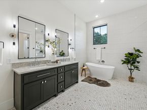 431 W 30th Street, Houston TX 77018