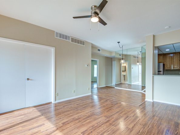 2213 S Braeswood Boulevard 13C, Houston TX 77030