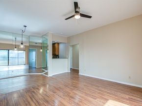 2213 S Braeswood Boulevard 13C, Houston TX 77030