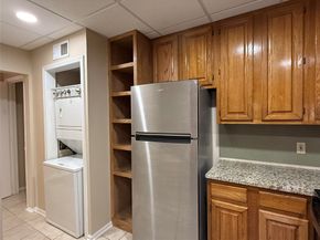 2213 S Braeswood Boulevard 13C, Houston TX 77030