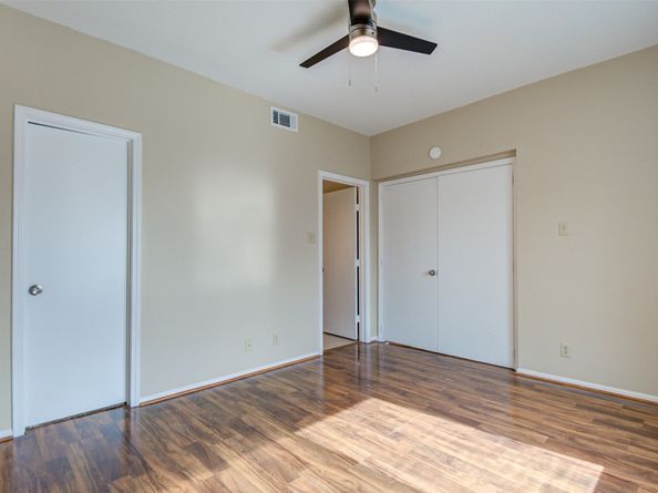2213 S Braeswood Boulevard 13C, Houston TX 77030