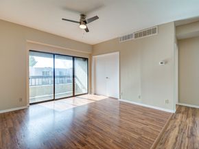 2213 S Braeswood Boulevard 13C, Houston TX 77030