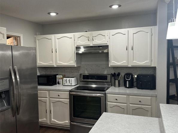 2379 Briarwest Boulevard 12, Houston TX 77077