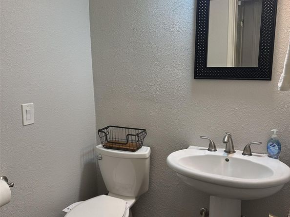 2379 Briarwest Boulevard 12, Houston TX 77077
