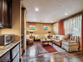 3751 Aberdeen Way, Houston TX 77025