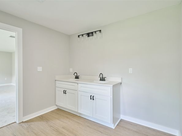 8530 Guinevere Street, Houston TX 77029