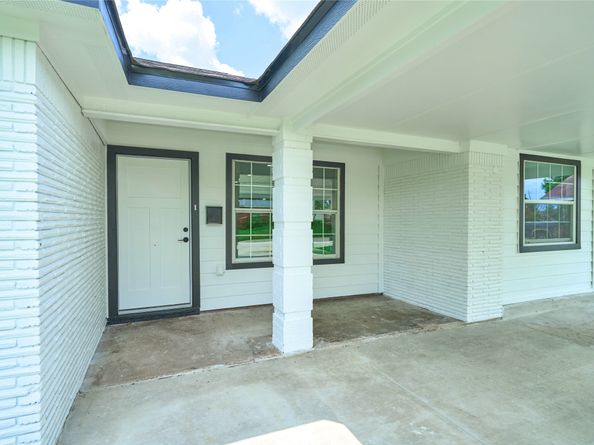 8530 Guinevere Street, Houston TX 77029