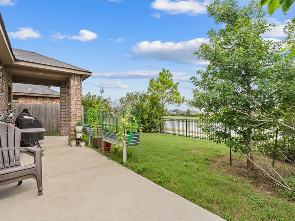 1412 Lake City Lane, Houston TX 77047