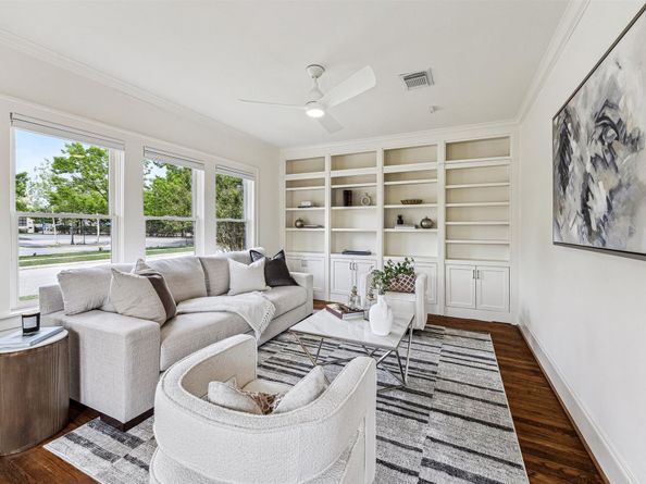 636 Pizer Street, Houston TX 77009