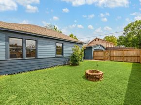 636 Pizer Street, Houston TX 77009